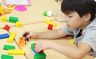 おやつ・自由遊び風景2